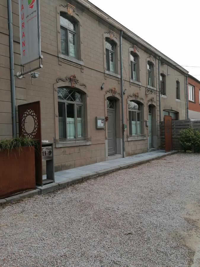 Maison D'Hote Les Notes Endormie Chambre Secrete Berzee Exterior foto